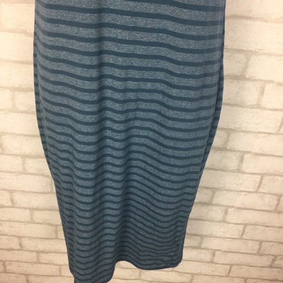 LuLaRoe Medium Blue Stripped Julia Dress - Picture 5 of 8